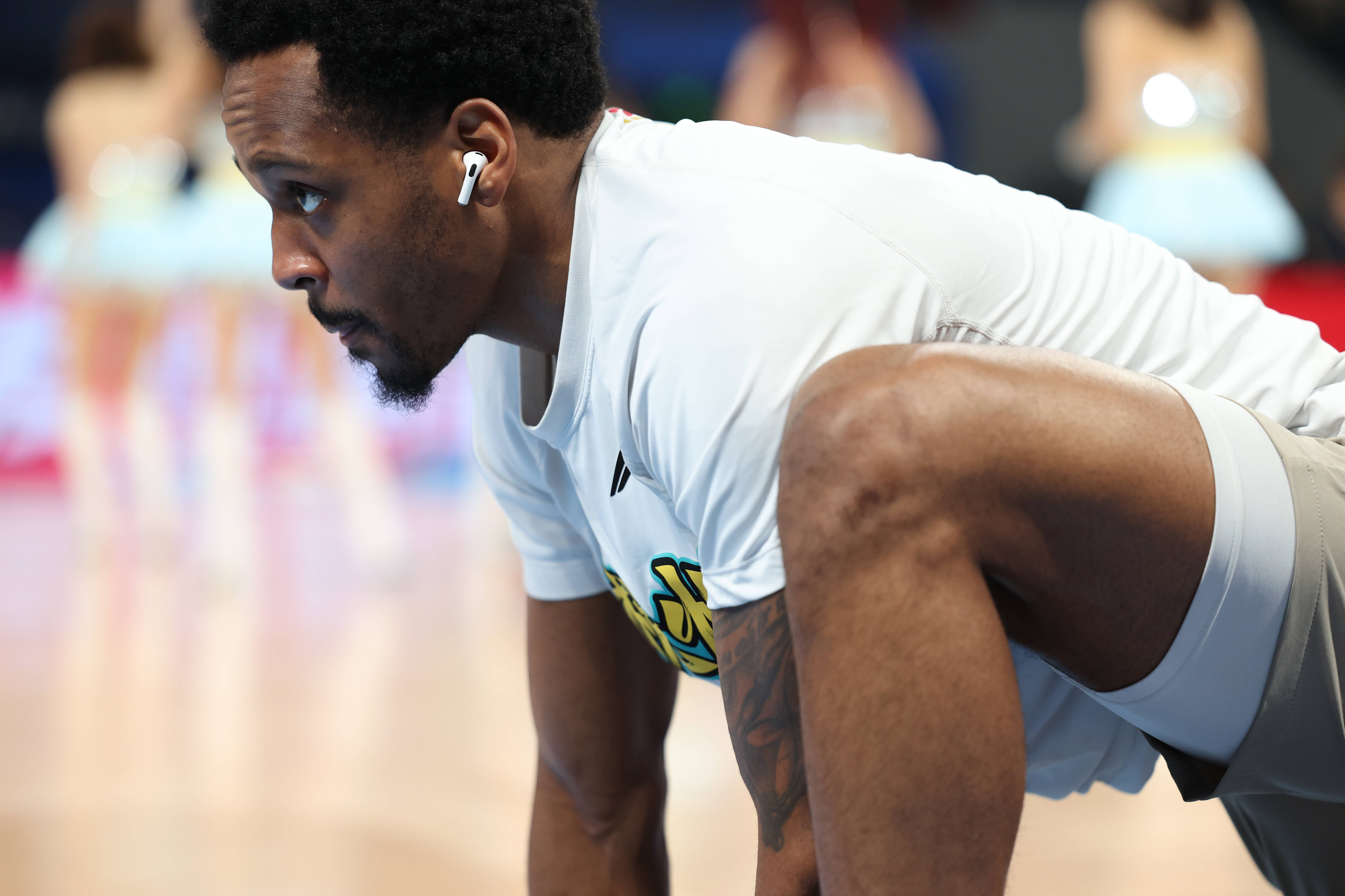 米兰体育官方网-广厦男篮完成体检备战亚冠Ning连续五场比赛得分超过战术调整，连对手都承认：里程碑夜山东男篮遗憾出局(cba浙江广厦赛程)